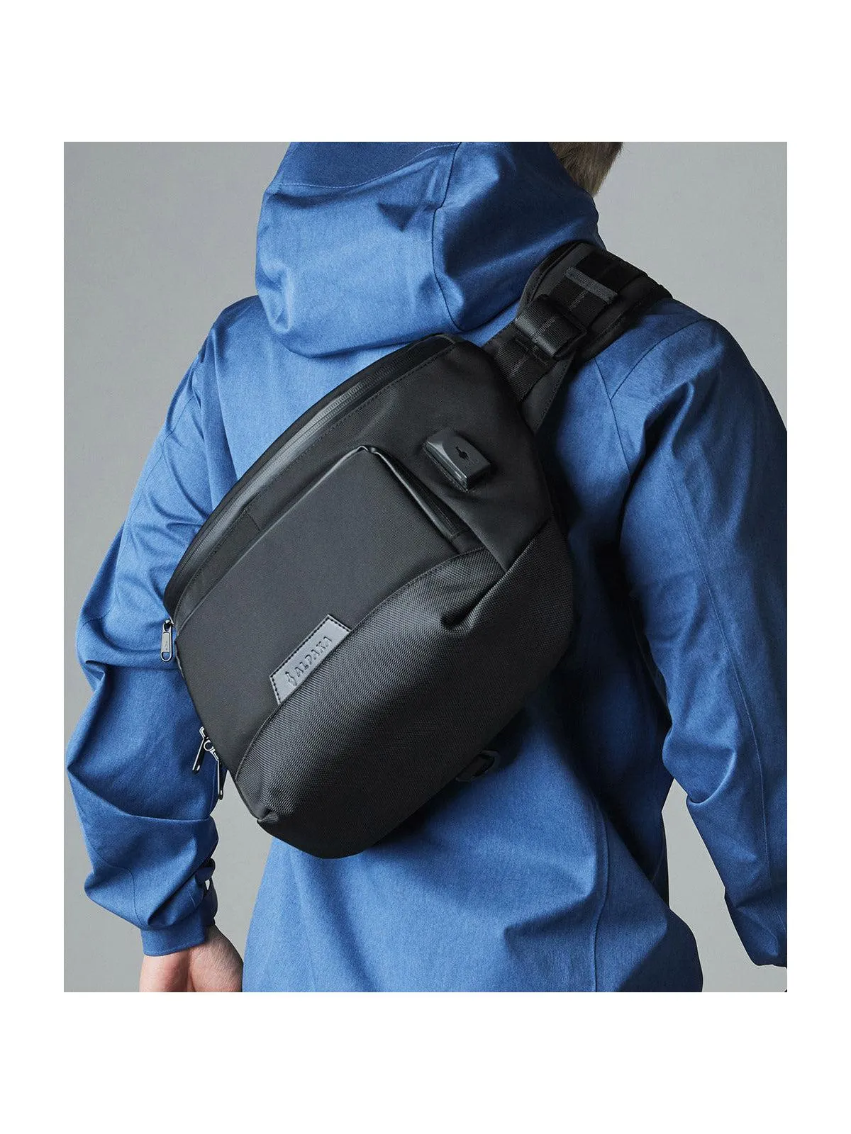 Alpaka Bravo Sling Max Jet Black