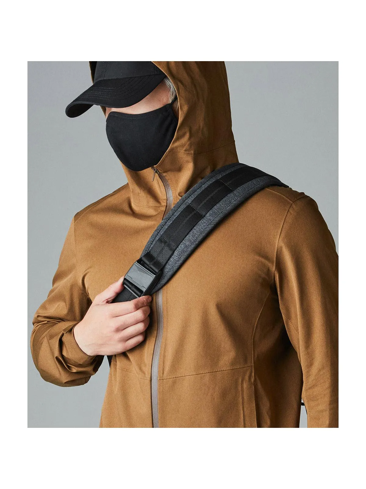Alpaka Bravo Sling Max Jet Black