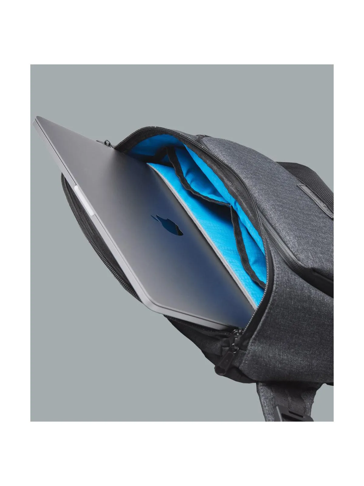 Alpaka Bravo Sling Max Jet Black