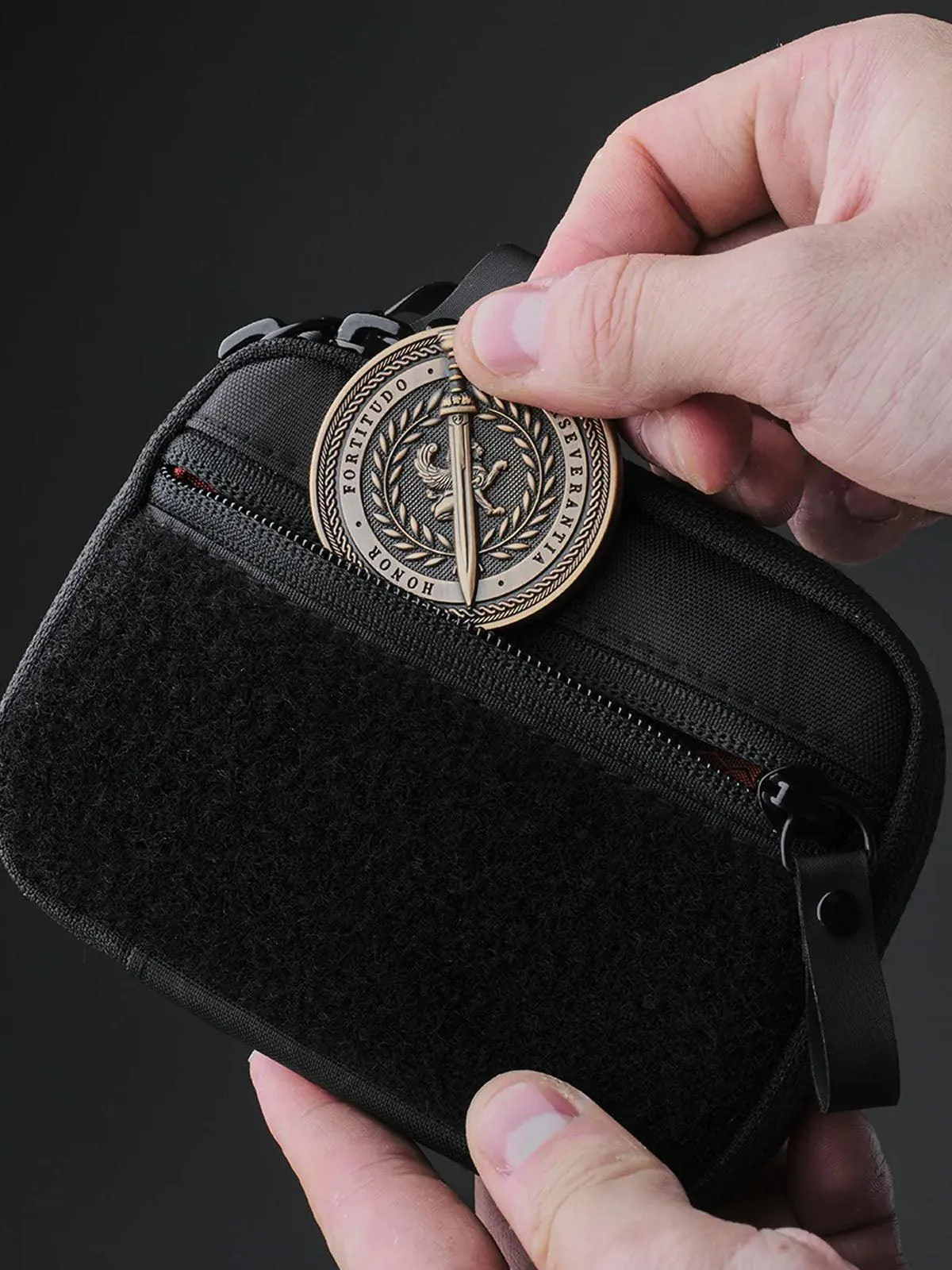 Alpaka Hub Pouch Velcro Hook & Loop