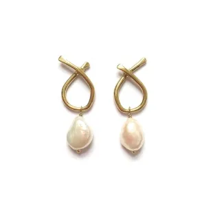 Goldeluxe Jewelry - Small Odyssey Earrings with Baroque Pearl (Brass)