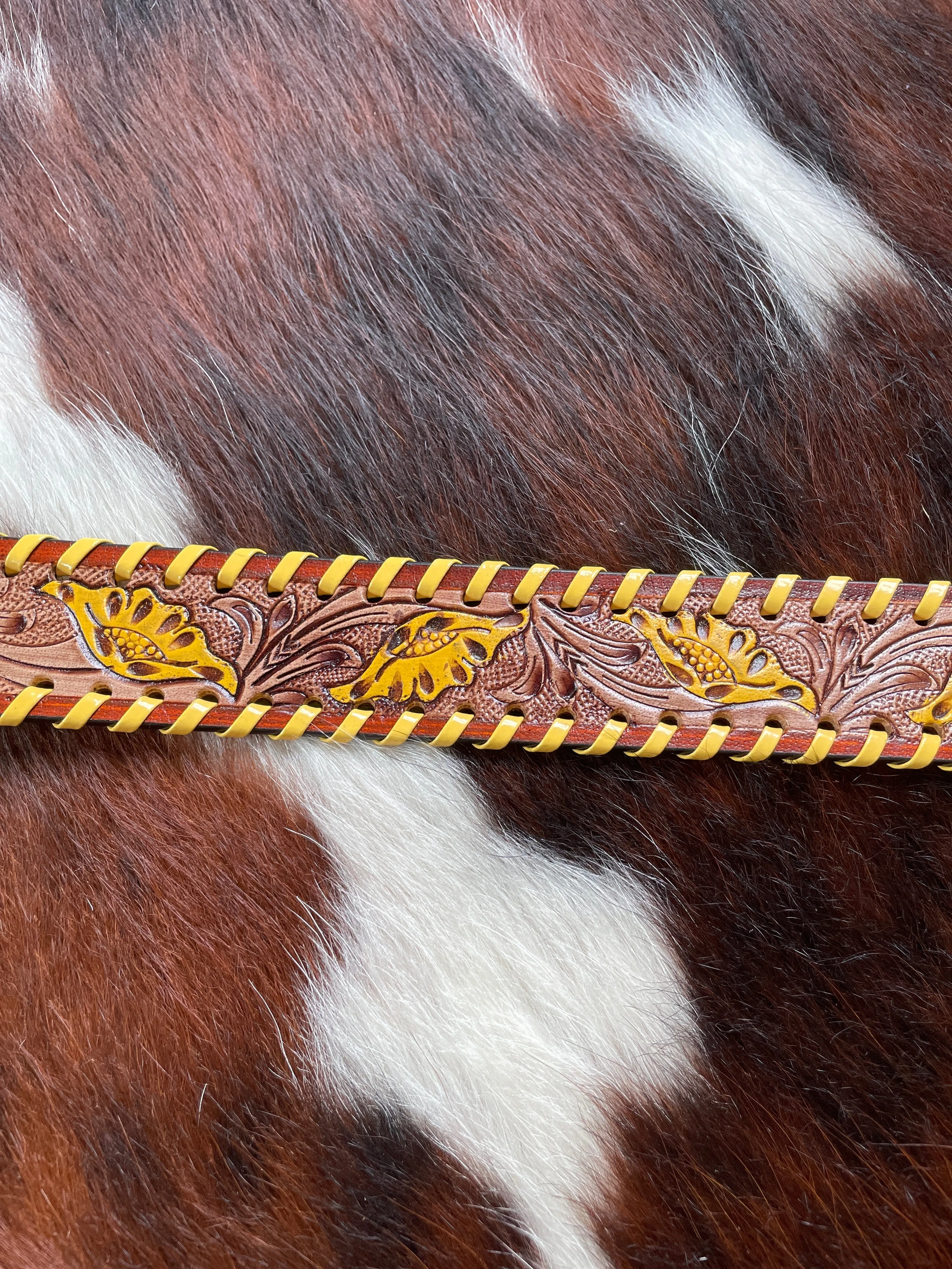 GOLDEN STRAP
