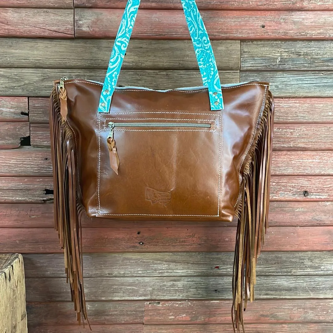 June - Tricolor w/ Turquoise Sand tool