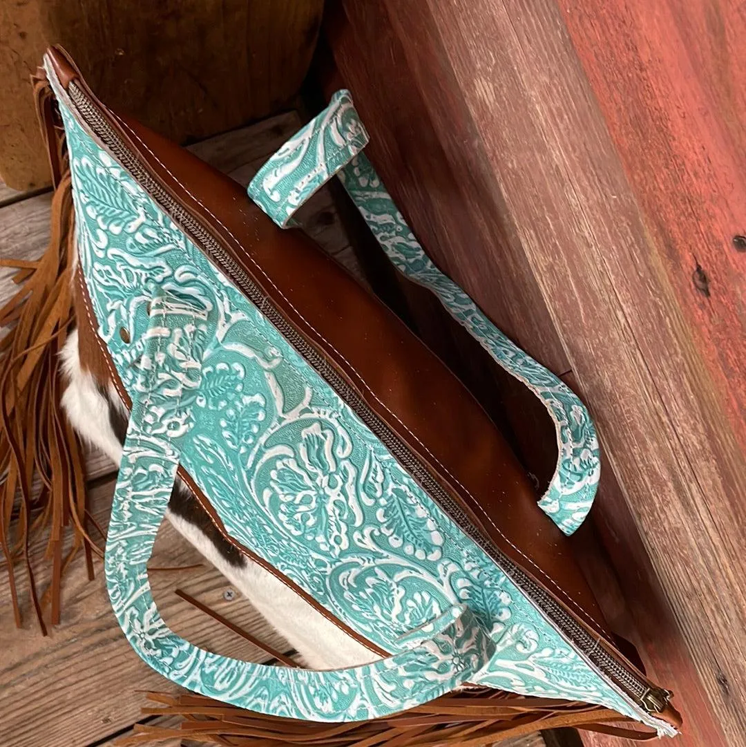June - Tricolor w/ Turquoise Sand tool