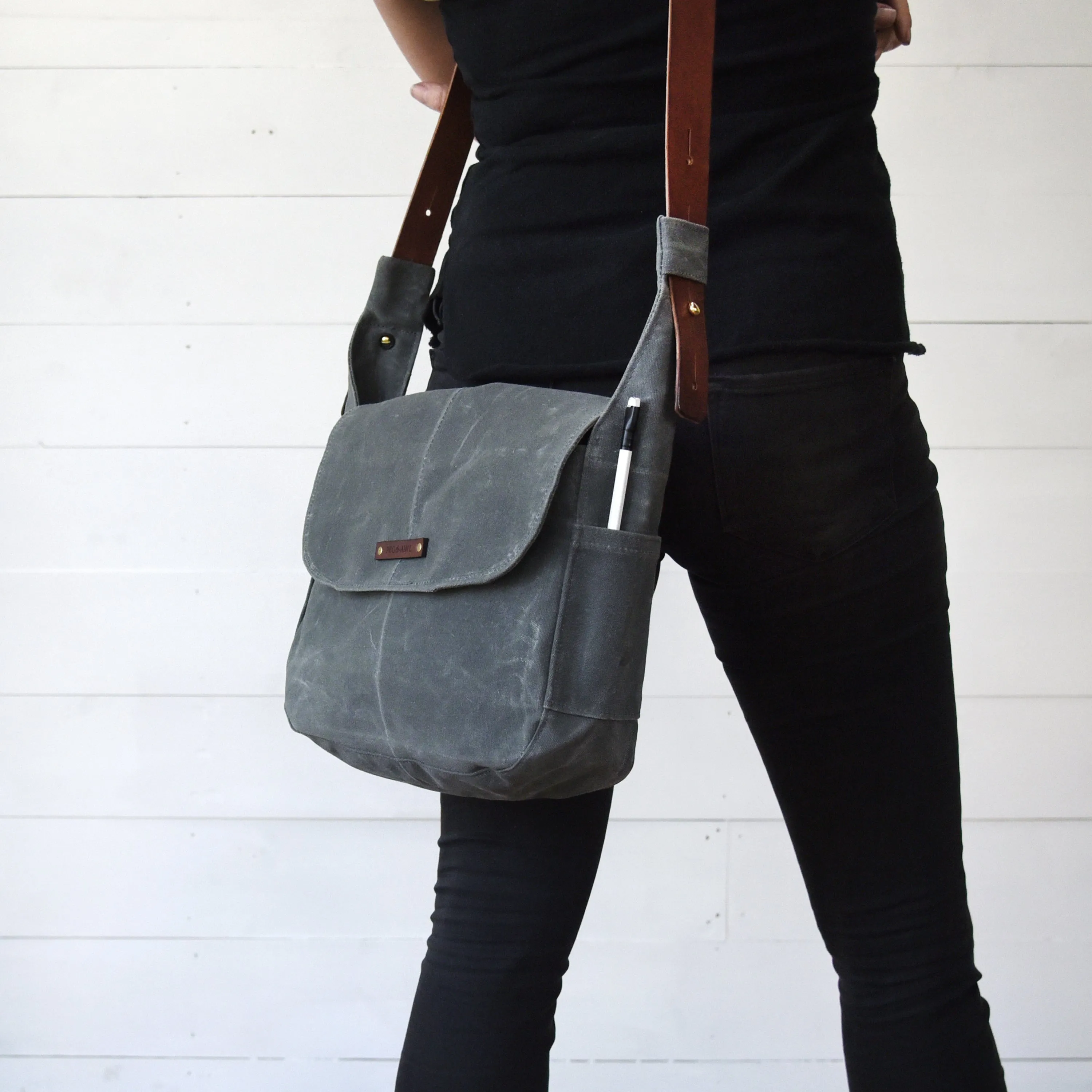 The Finch Satchel