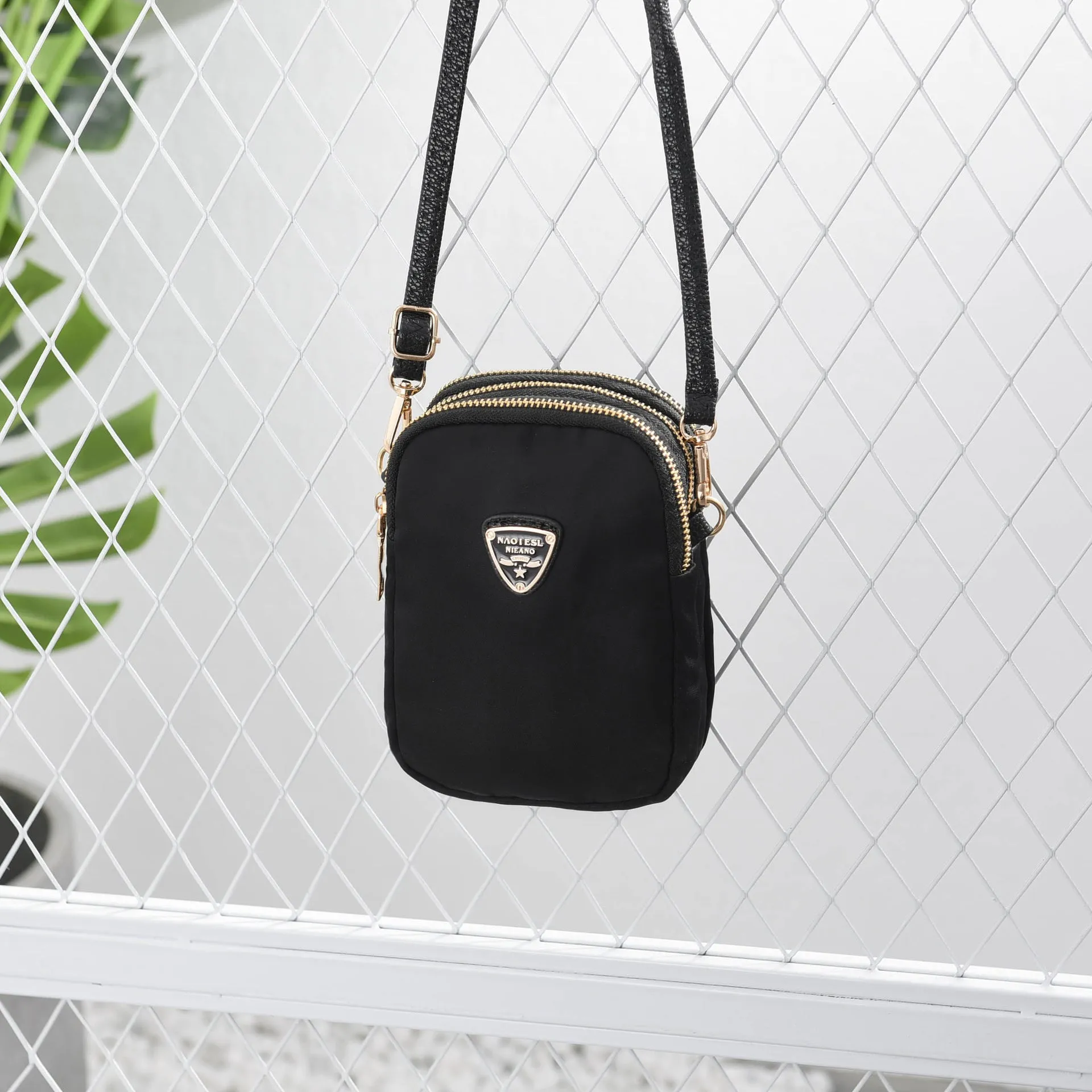 Women's Summer Oxford Fabric Retro Solid Color Shoulder Bags