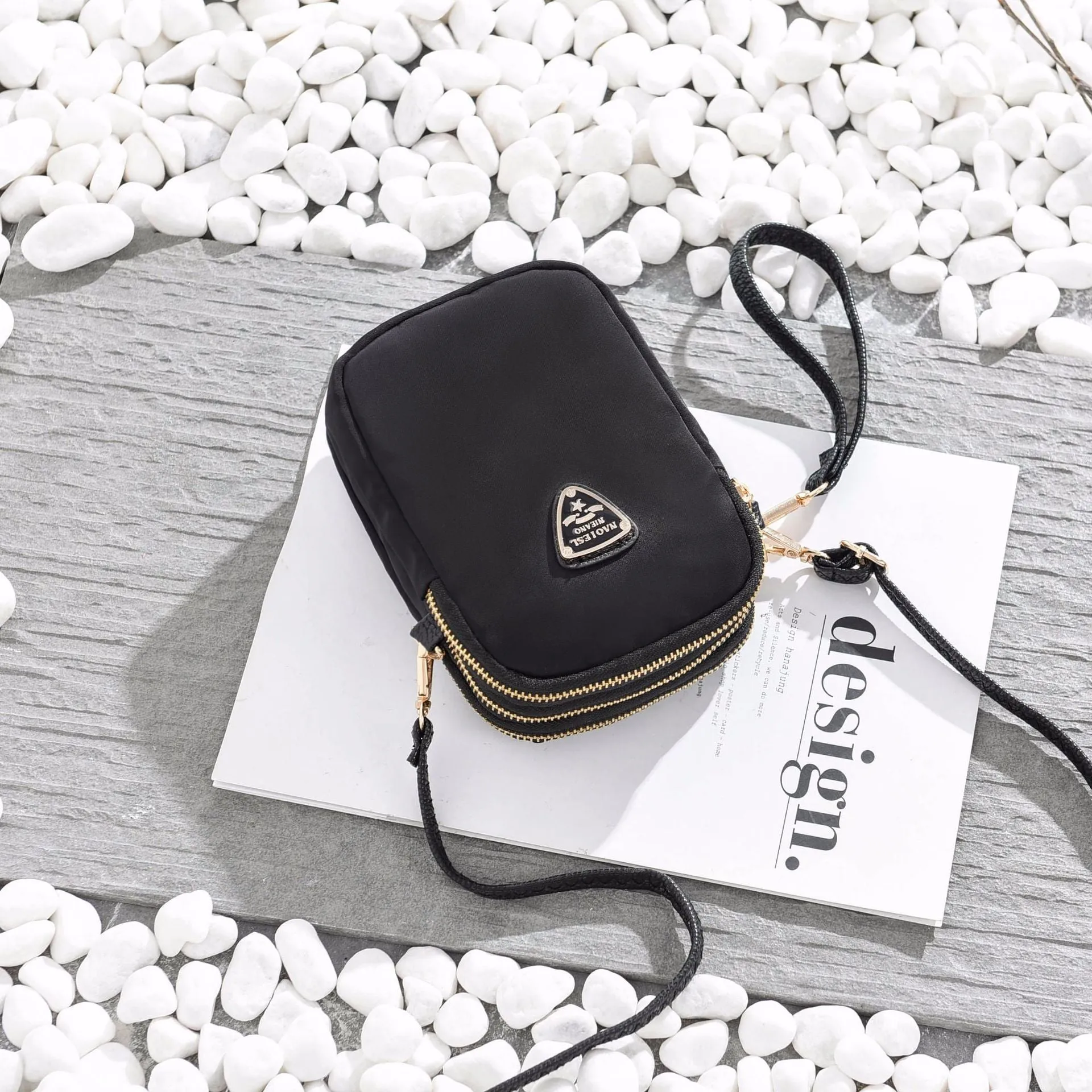 Women's Summer Oxford Fabric Retro Solid Color Shoulder Bags
